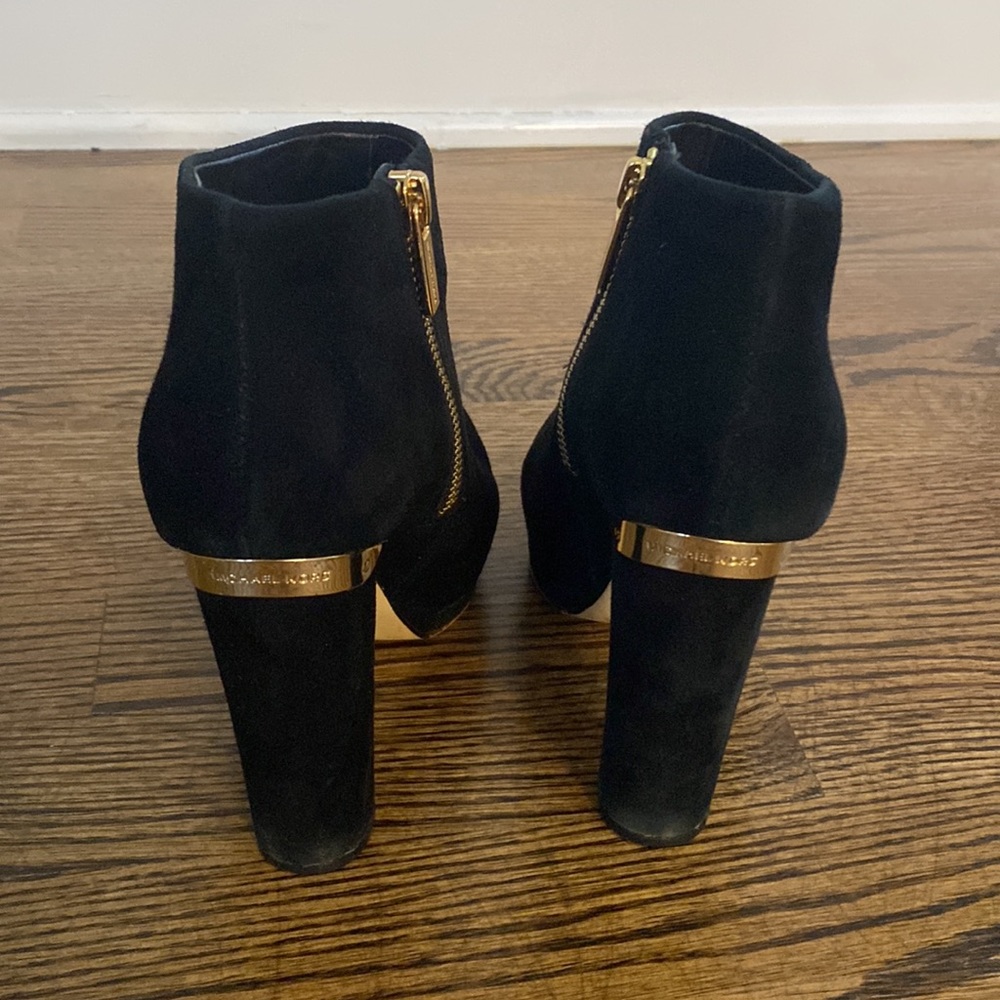 Michael Kors suede ankle boots size 5.5 - Picture 2 of 9